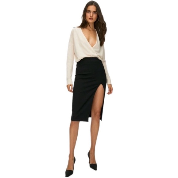 Babaton Dresses & Skirts - Babaton Slit Skirt
